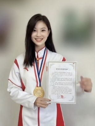 1755210881581066965.jpg 43a44981ce2b90eddfb3d23dbf533a5b.jpg